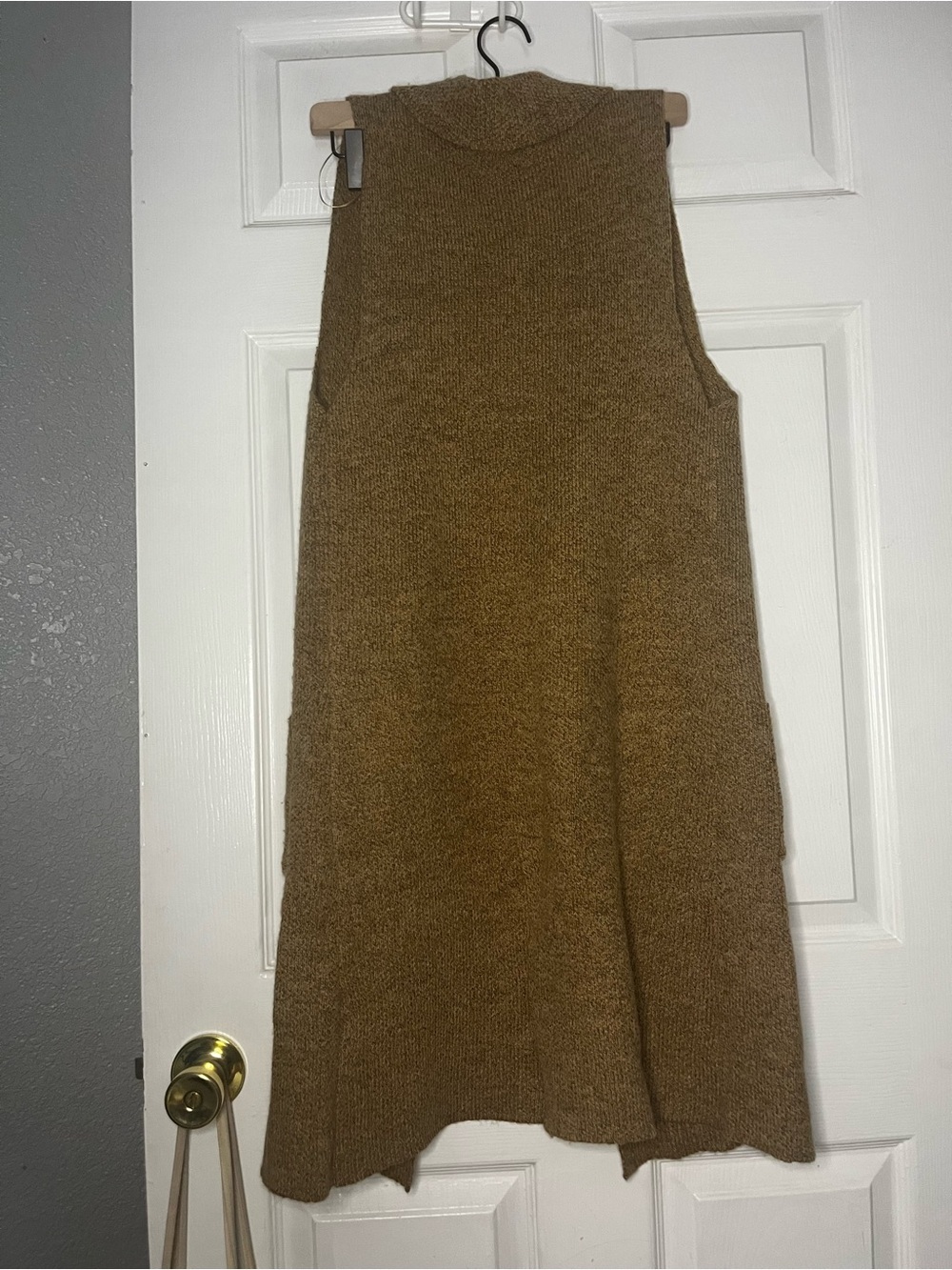 Love Tree Sleeveless Long Knit Vest in Camel Brown - Picture 4 of 8